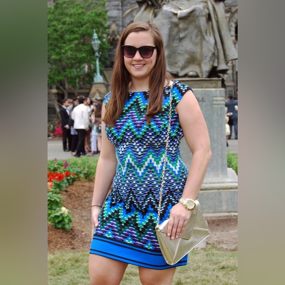 Maggy London dress blue pixelated chevron print - Picture 12 of 12